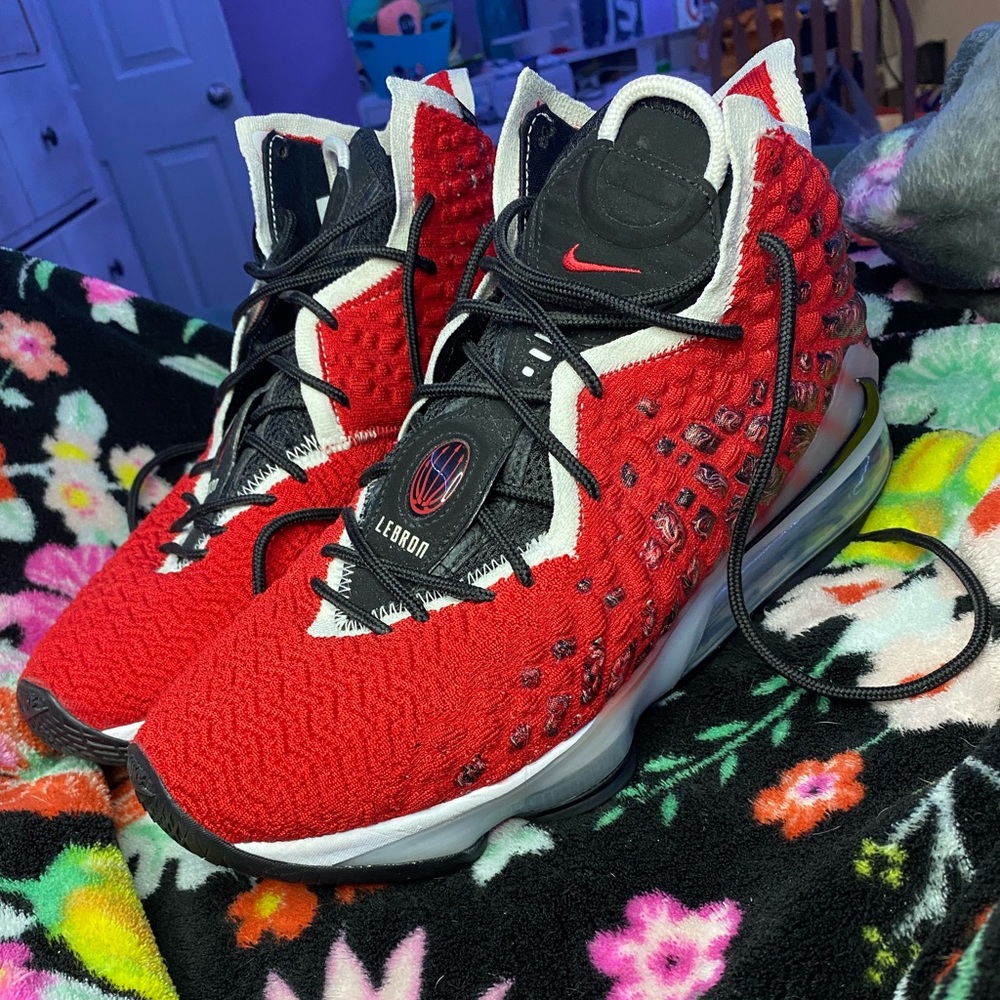 Lebron 17 Air Max ‘Uptempo’